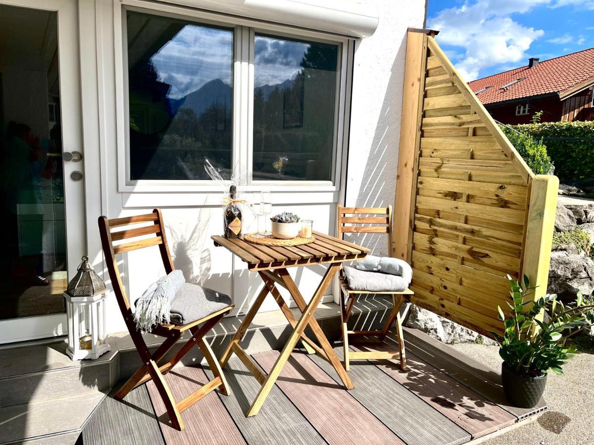 Schoene Gemuetliche Wohnung In Traumhafter Lage Bei Ofterschwang Esterno foto